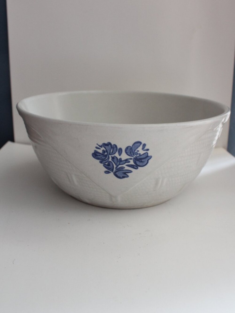Pfaltzgraff Yorktowne Basket Weave Bowl 7.25” wide